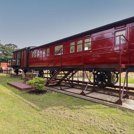 The Carriage At High Barn Heritage هالستيد المظهر الخارجي الصورة