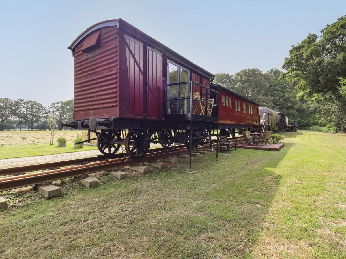 The Carriage At High Barn Heritage هالستيد المظهر الخارجي الصورة