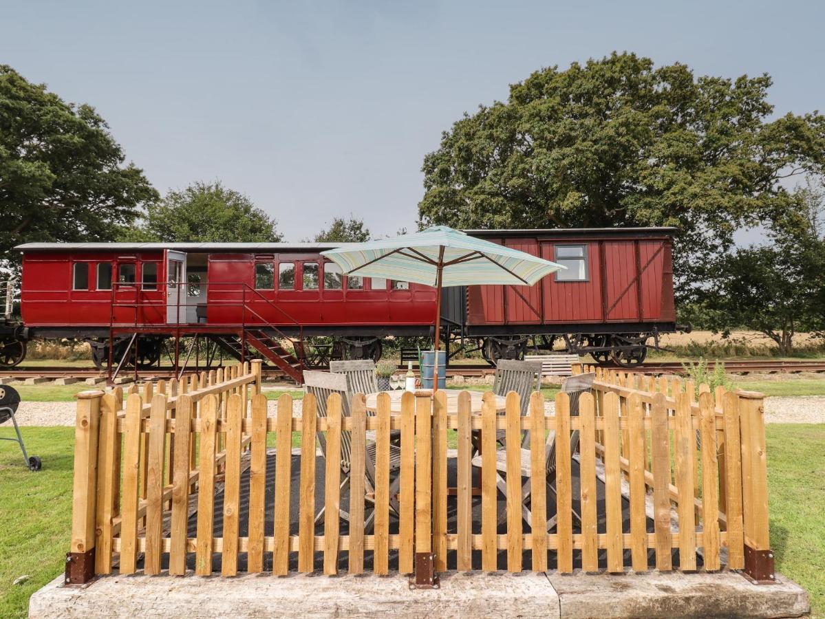 The Carriage At High Barn Heritage هالستيد المظهر الخارجي الصورة